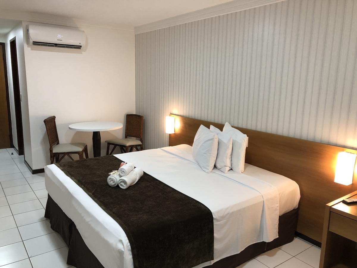 Milor Hotel Pium  Buitenkant foto