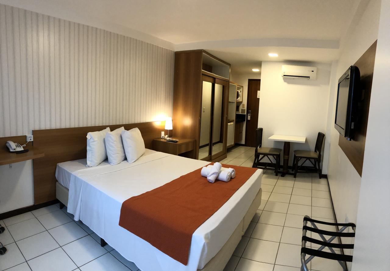 Milor Hotel Pium  Buitenkant foto
